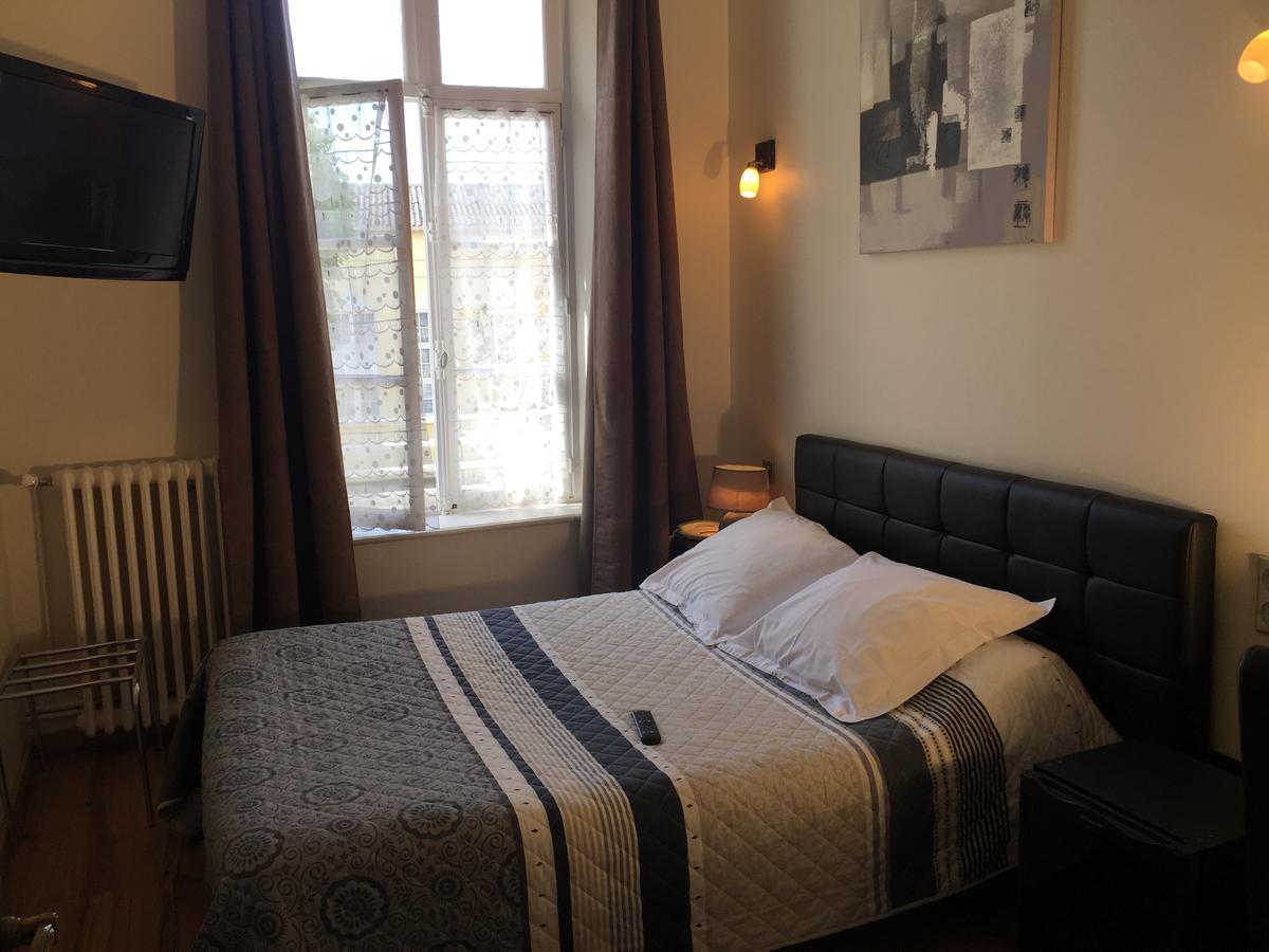 Hotel Memorial Сен-Кантен Екстериор снимка