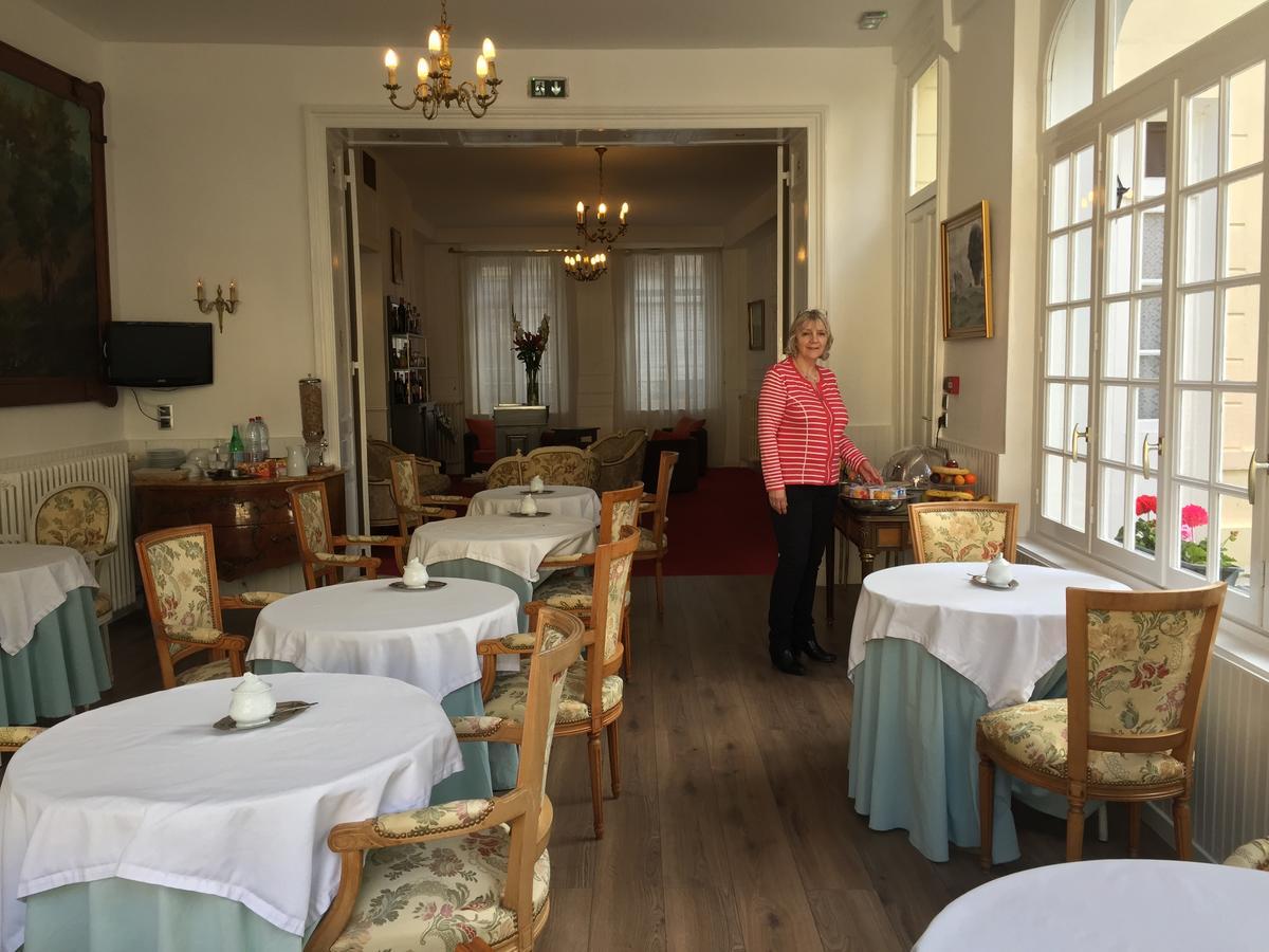 Hotel Memorial Сен-Кантен Екстериор снимка