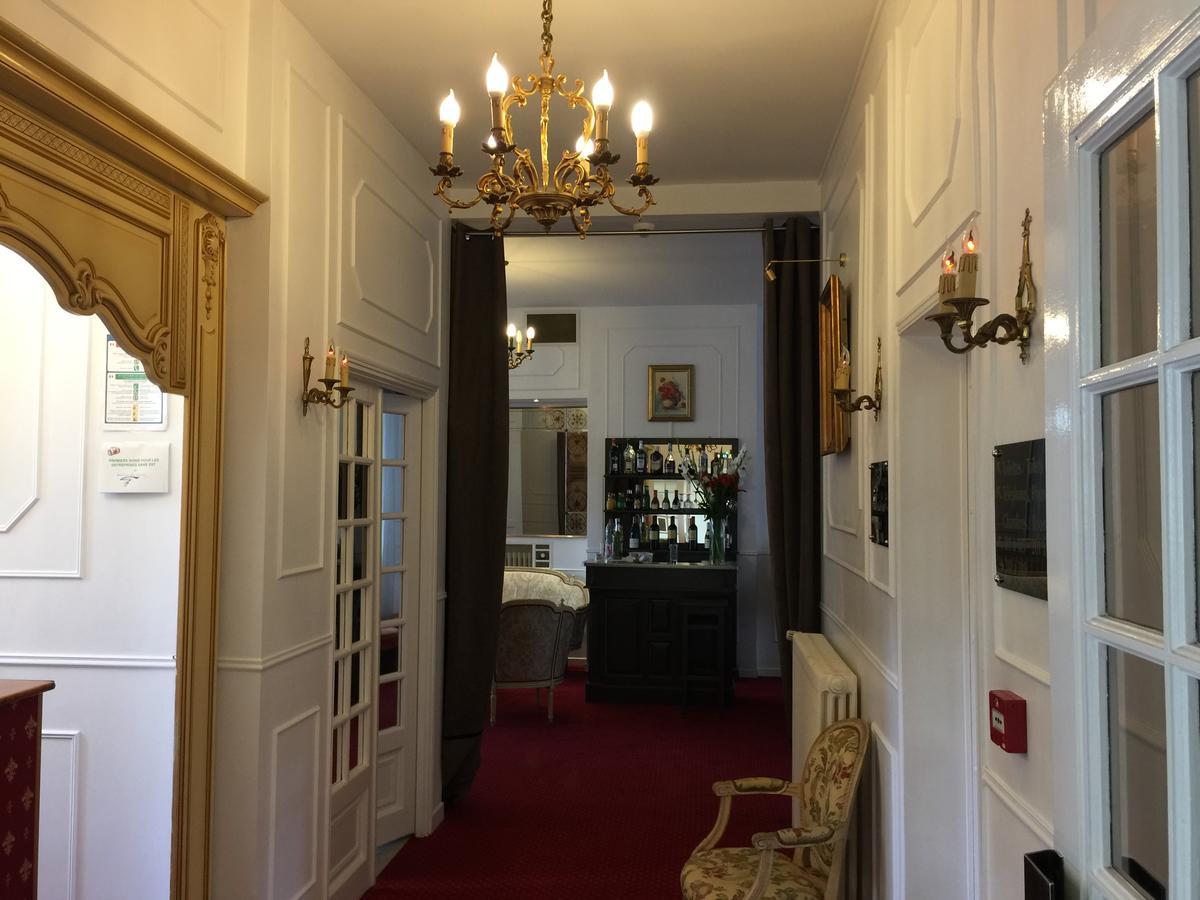 Hotel Memorial Сен-Кантен Екстериор снимка